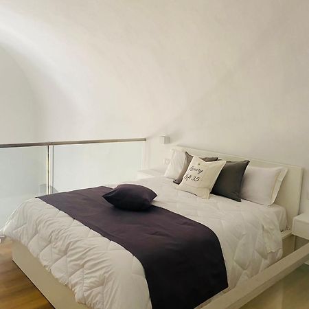 Готель Luxury Loft 35 Кальярі Екстер'єр фото